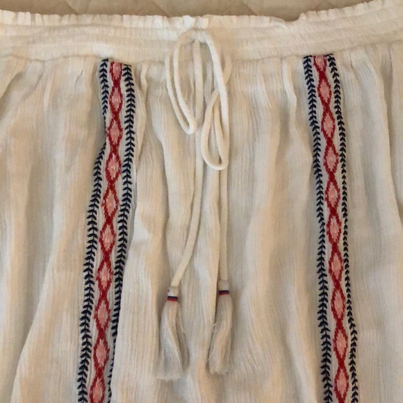 Off the shoulder blouse - Picture 2 of 2